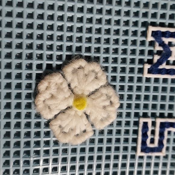 Latch Kit Calendar Using Rug Hooking Mesh Months Days - Picture 5 of 8